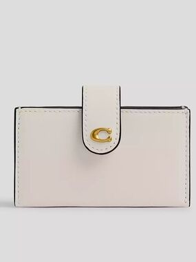 Coach Essential Multi Card Holder.